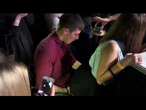 ❤️ Рэальны сэкс у рускім начным клубе. 18-гадовую расейку ў анус і похву трахнулі ў начным клубе ️ Порна fb у нас be.pornhills-com.ru ﹏